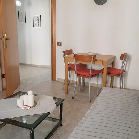 Modern 1 Bedroom Near Metro *