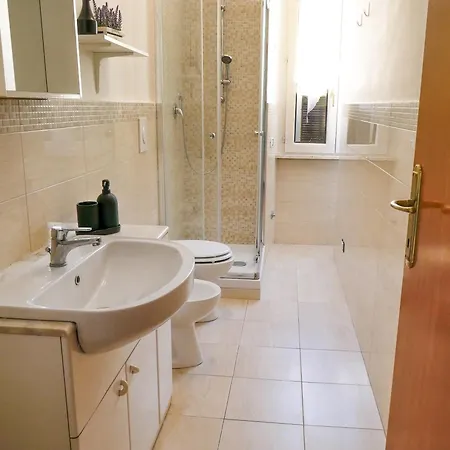 公寓 Modern 1 Bedroom Near Metro