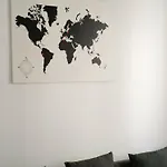 Modern 1 Bedroom Near Metro * Řím