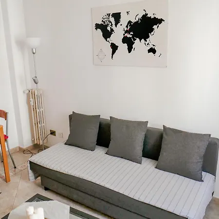 Апартаменты Modern 1 Bedroom Near Metro Рим